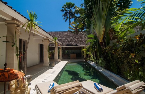Singakerta Villa | 3 BDR lux villa in the heart of Seminyak (gated complex)