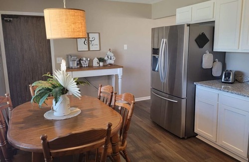 Otterbien Home House | 3 BDR Ranch w/Fenced yard, laundry, garage + more