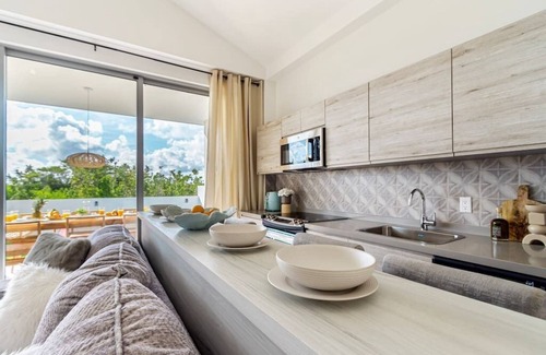 Eagle Beach Villa | 3 bdrm/2 bath Villa w/pool, Azure Beach Residences