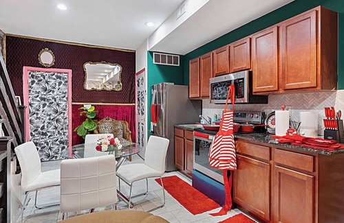 North Philadelphia West House | 3 BDRM Bright Home w/Rooftop