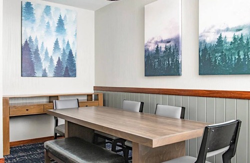 Lake Delton Condo | 3 BDRM Condo Wyndham Glacier Canyon w/waterpark passes 7/30-8/4 & 8/6-8/11