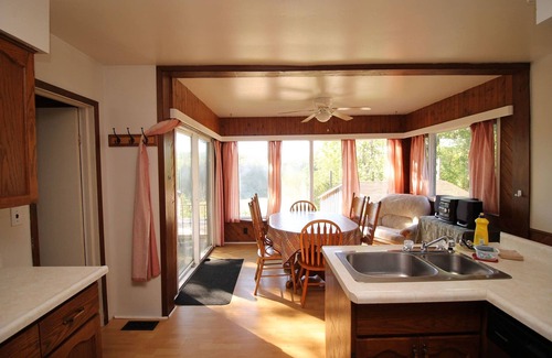 Southampton House | 3 bdrm country cottage - Main house - Rosewood cottages