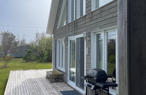 Morell Cottage | 3 bdrm family cottage, short walk to beautiful beach.