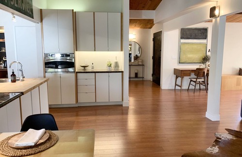 Cardiff-by-the-Sea House | 3 bdrm Sanctuary on 1 acre just 1 mile from beach, dining, shops & entertainment