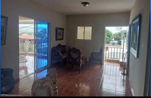 Santiago de los Caballeros Apartment | 3-bedroom apartment in fantastic Santiago de los Caballeros with WiFi, AC