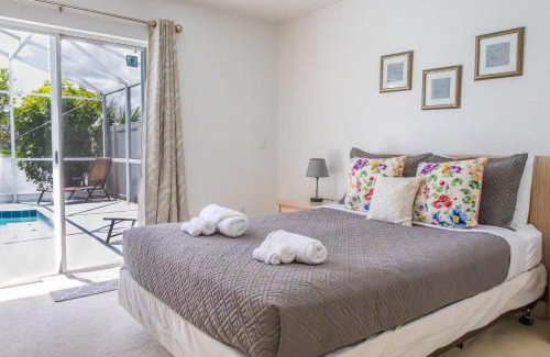 Quail Ridge Villa | 3 Bed 2.5 Bath Villa with Lakeside Pool