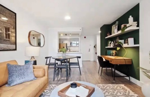 Hoboken Condo | 3-bed 2 bath condo in fabulous Hoboken with WiFi, AC, fitness room