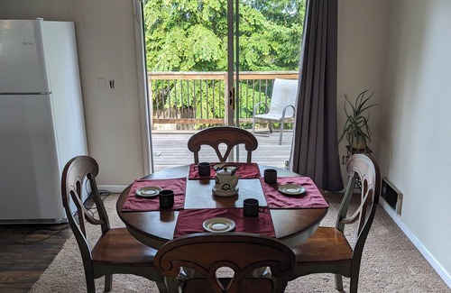 West End House | 3 bed, 2 bath home with a bay view