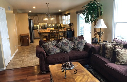 Harrison House | 3 Bed, 2 Bath House on Canal with Boat Well Included