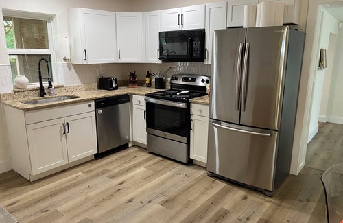 New Smyrna Beach House | 3 bed, 2 bath in the heart of New Smyrna Beach
