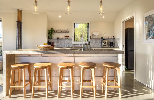 Jacks Point House | 3 Bed 2 bath Interior designed home with spa