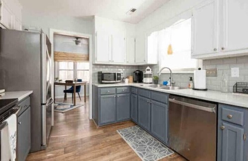 Greensboro House | 3 bed/2 bath, king bed, hot tub wooded backyard
