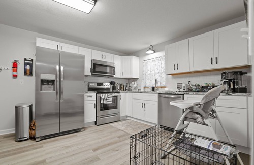 Buckeye Lake House | 3-bed, 2-bath lakehouse Grill, hot tub, firepit and on-site boat parking.