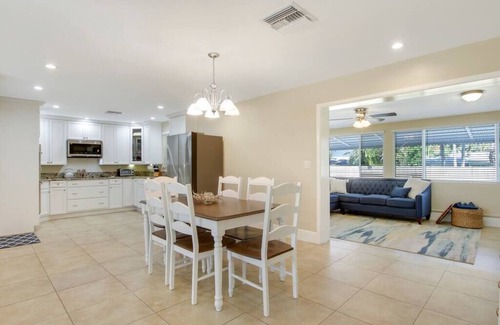 North Palm Beach House | 3 Bed, 2 Bath - North Palm Beach!