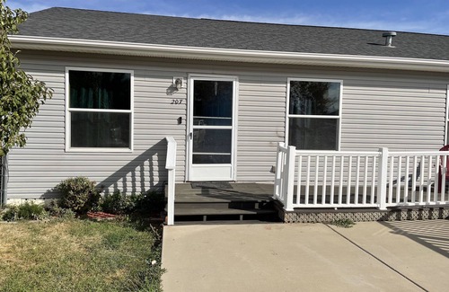 Belfield House | 3 bed, 2 bath near TRNP, Medora and Dickinson