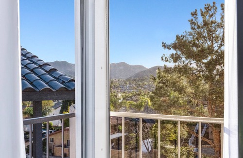 Canyon Lake House | 3 bed/2 bath Stunning Mountain Views
