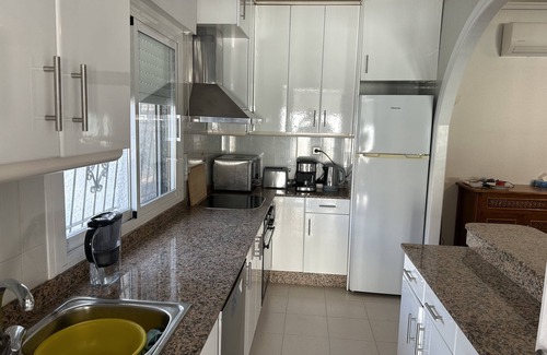 Los Alcazares Villa | 3 bed, 2 bath villa, large private pool, 10 mins walk from beach and amenities