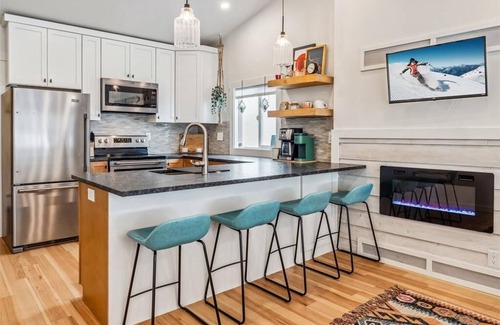 Fairplay House | 3 Bed/2Bath Pet Friendly Home, 3 Blocks from Front Street, in Fairplay - Hidden Gem