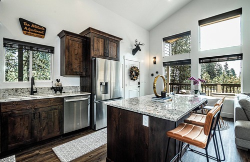 New Meadows House | 3-bed, 3-bath house in peaceful New Meadows with WiFi, AC
