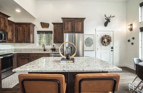 New Meadows House | 3-bed, 3-bath house in peaceful New Meadows with WiFi, AC