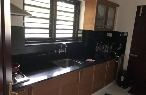 Thiruvananthapuram House | 3 bed 3 bath, 2 kitchen, executive villa in Kowdiar, Trivandrum, Keralan