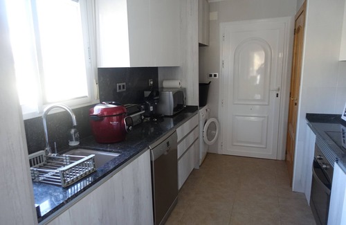 Monforte del Cid Villa | 3 bed, 3 bath, villa. Private pool, air-conditioning and Wi-Fi. Heated pool.