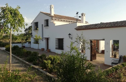 Pizarra House | 3-Bed Andalusian House with Private Pool & Garden!