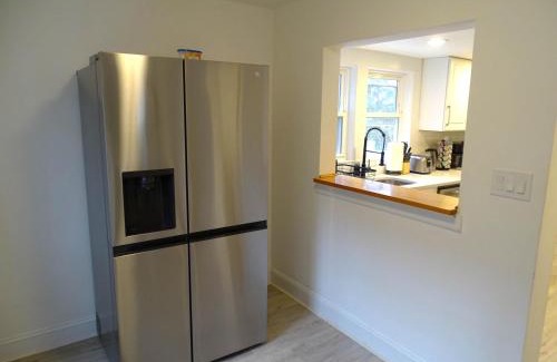 Wayland Apartment | 3 Bed Apartment in Quiet Neighborhood