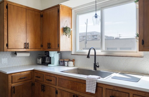 Grandview Heights House | 3 Bed Boutique Home: Near OSU, Short North, Crew Stadium, COSI, & Downtown