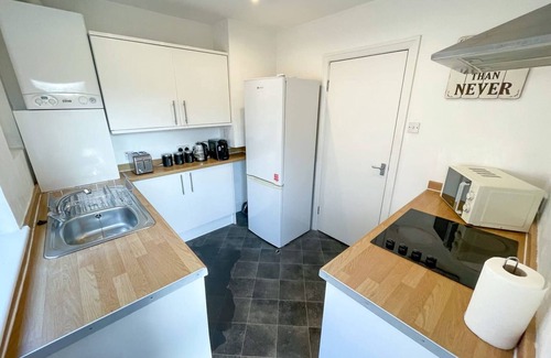 Chelmsford Apartment | 3-bed Chelmsford apt w/garden