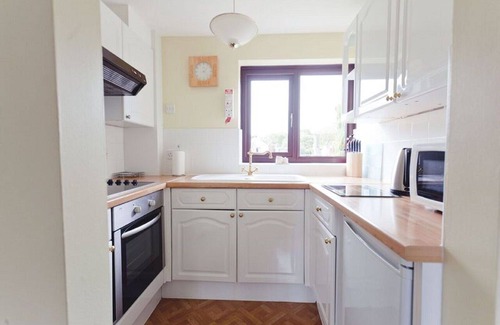 Llandyssiliogogo House | 3 Bed Cottage with Hot Tub/Games Room Nr New Quay