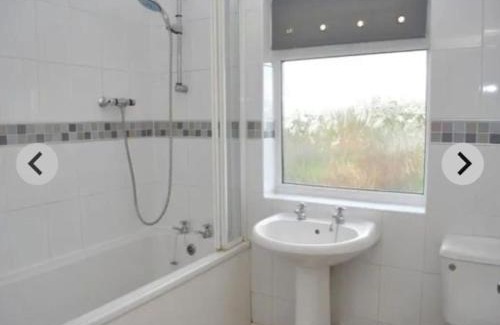 Whitchurch House | 3 bed Entire Cottage in Whitchurch, Shropshire