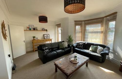 Grangetown Apartment | 3 bed flat Cardiff Central Location