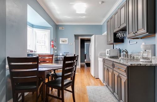 Richmond House | 3-Bed Grace Street Getaway in Museum District