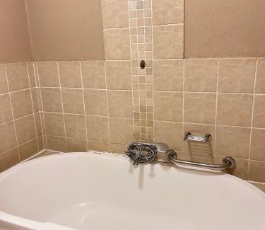 Emalahleni House | 3 Bed Holiday Home