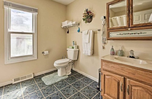 Sawyer House | 3 Bed Home Close to downtown Sawyer & Warren Dunes