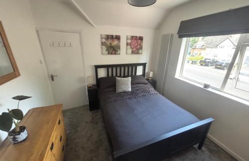 Frampton on Severn House | 3 bed home - Stratford Upon Avon