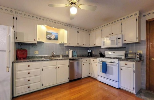 Cotuit House | 3 Bed Home w/Free Barnstable Beach Pass!