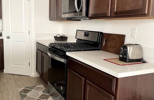 Lyon County House | 3 Bed Home with Desert Mountain Views