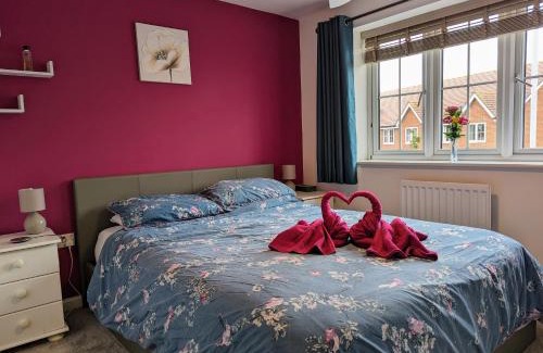 Hammerpot House | 3 Bed House 10 minutes to beach