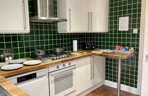 Warley House | 3 bed house free off street parking with garden