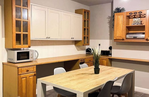 Hull Road House | 3 Bed House|Free Parking| 10' to Uni & City Centre
