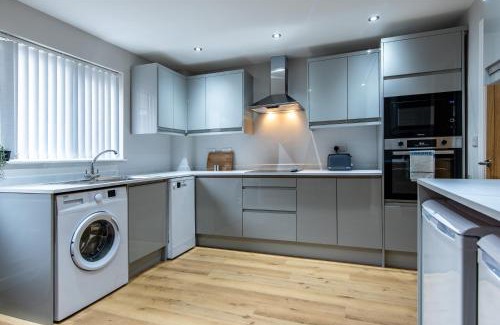 Newark upon Trent House | 3-Bed House - Ideal for Contractors and Families
