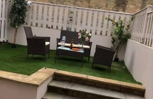 Avonmouth House | 3 Bed House - Sleeps 6 - Garden - Parking