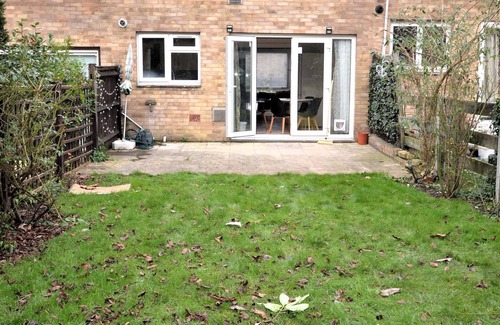 Fairfield House | 3 Bed house with Parking in Croydon - 15min to London Bridge & Gatwick Airport