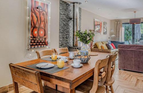 New Forest District House | 3 Bed in Brockenhurst 55301