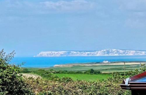 Ventnor House | 3 Bed in Chale 94165