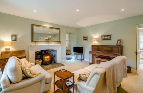 Crieff House | 3 Bed in Comrie oc-e33307