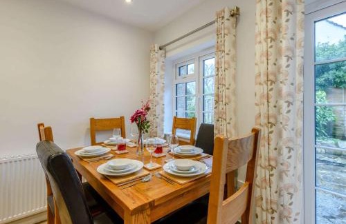 Corfe House | 3 Bed in Corfe Castle 81369