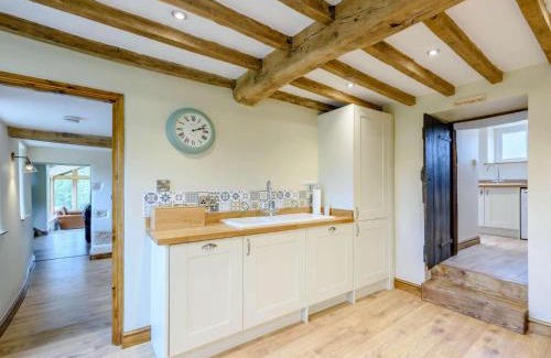 Bwlchgwyn House | 3 Bed in Gwynfryn 83938